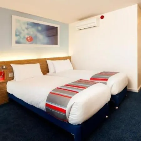Hotel Travelodge 3*