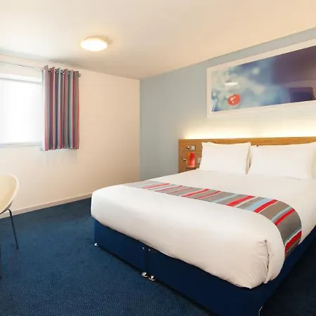 Travelodge Carlisle 3*